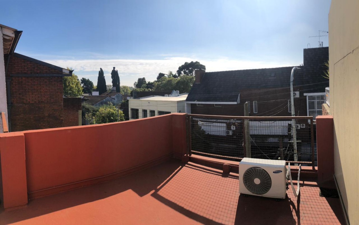 Duplex en centro de Quilmes - en venta