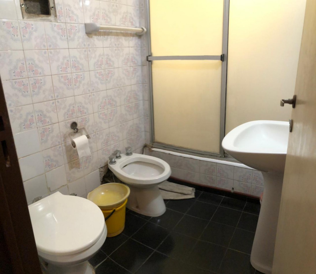 Duplex en centro de Quilmes - en venta