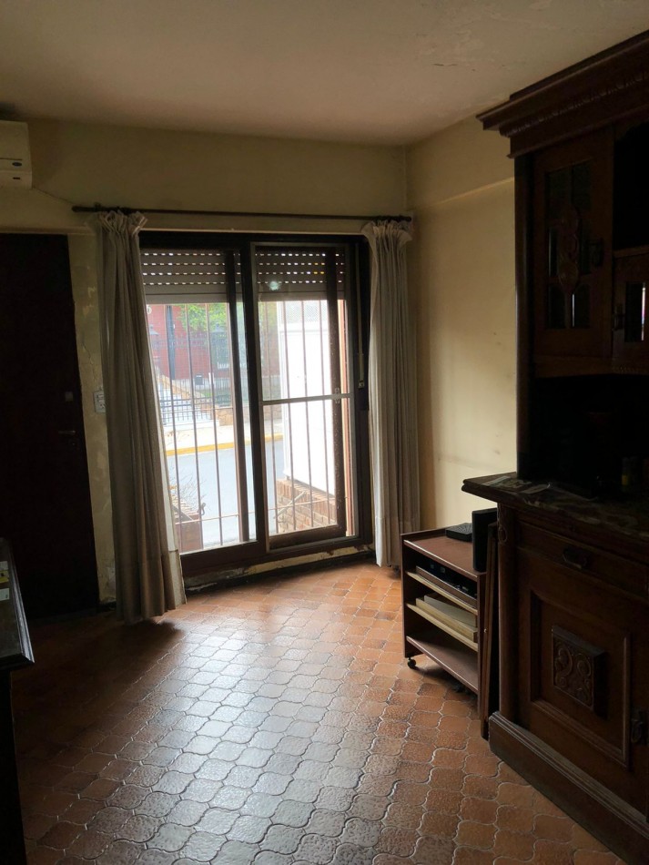 Duplex en centro de Quilmes - en venta