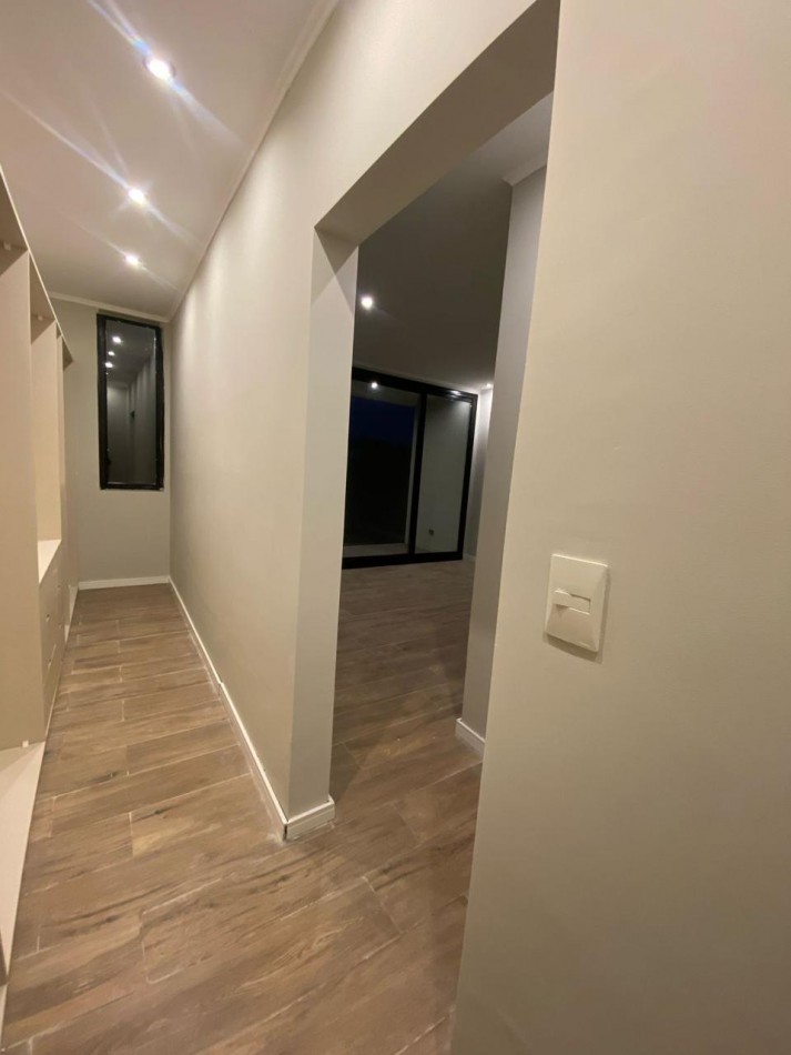 Oportunidad Unica: Casa en Barrio Privado - Venta