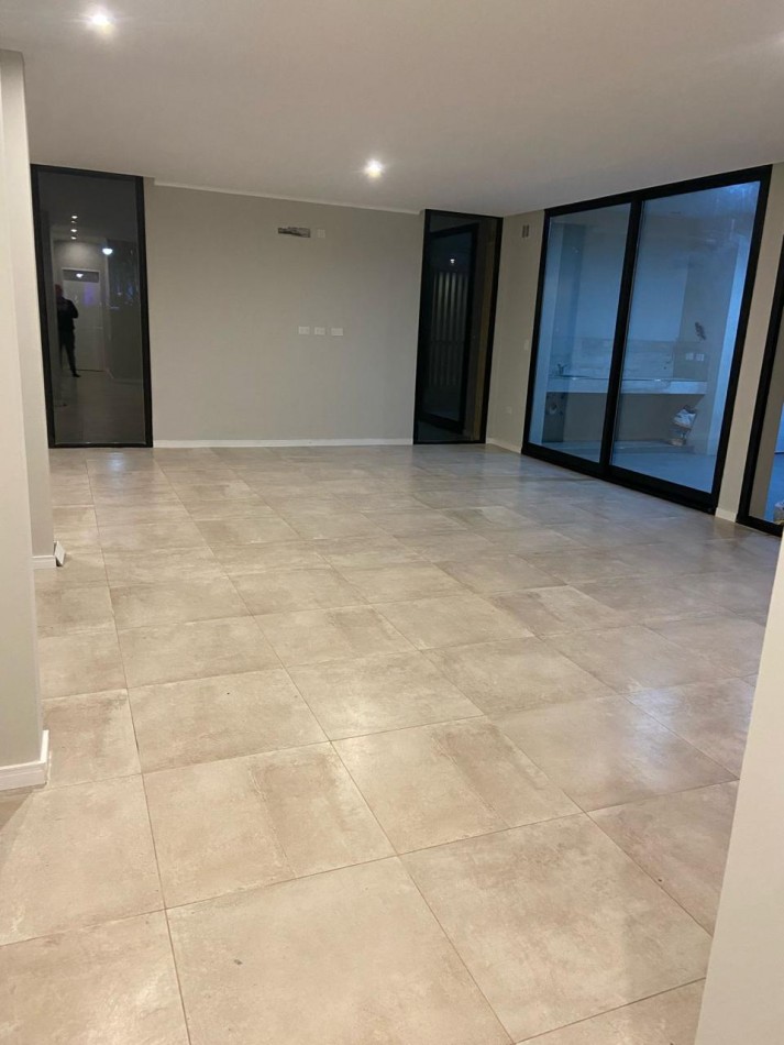 Oportunidad Unica: Casa en Barrio Privado - Venta