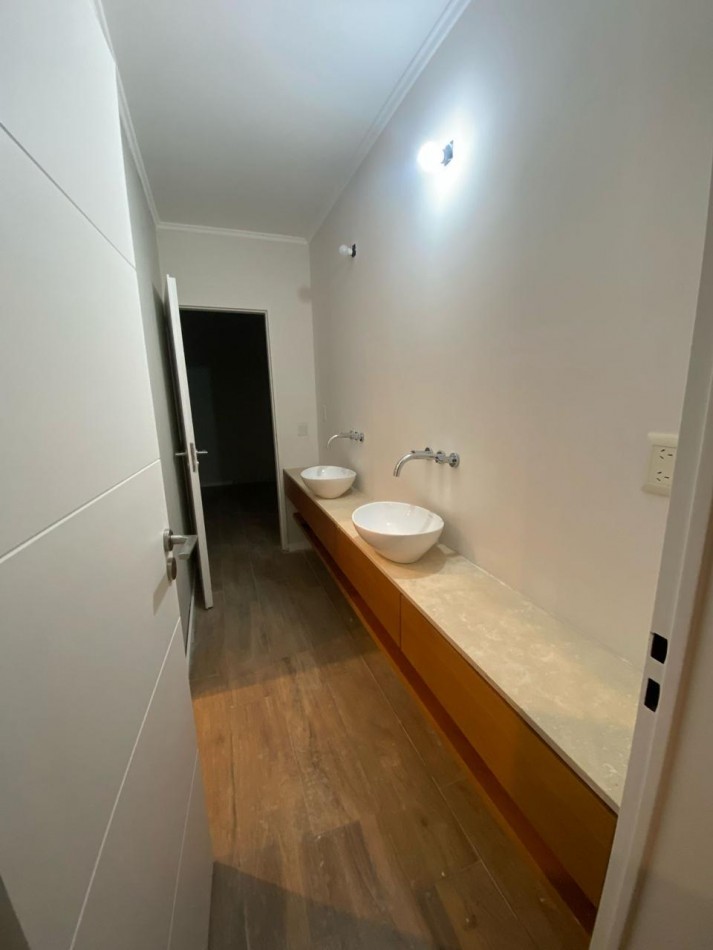 Oportunidad Unica: Casa en Barrio Privado - Venta