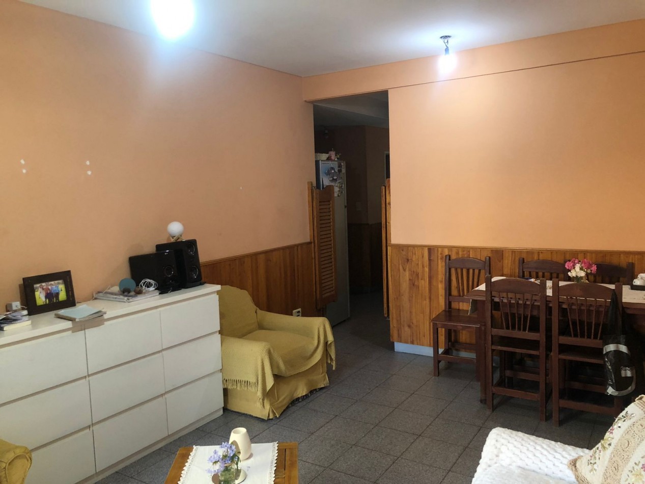 Oportunidad en Venta en el Centro de Quilmes - Departamento de 2 Ambientes en Planta Baja