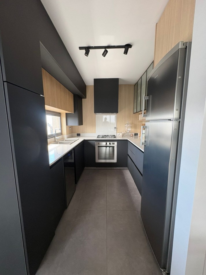 Exclusivo Departamento en Piso Completo - Vistas Abiertas, Privacidad y Diseño de Categoria