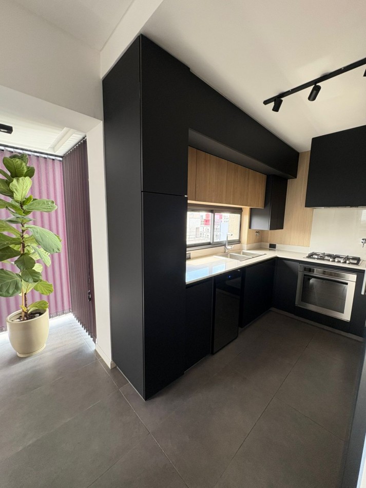 Exclusivo Departamento en Piso Completo - Vistas Abiertas, Privacidad y Diseño de Categoria