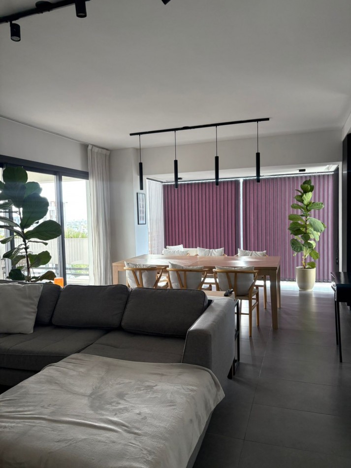Exclusivo Departamento en Piso Completo - Vistas Abiertas, Privacidad y Diseño de Categoria