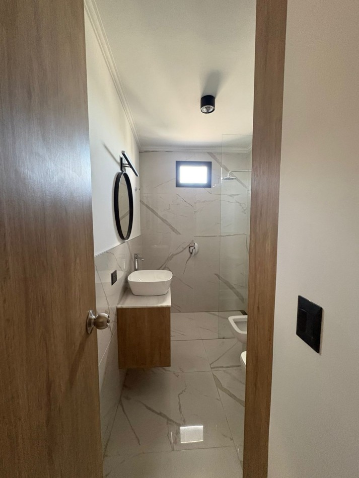 Exclusivo Departamento en Piso Completo - Vistas Abiertas, Privacidad y Diseño de Categoria