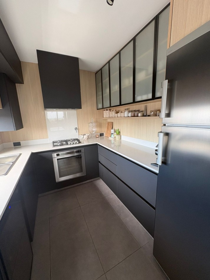 Exclusivo Departamento en Piso Completo - Vistas Abiertas, Privacidad y Diseño de Categoria