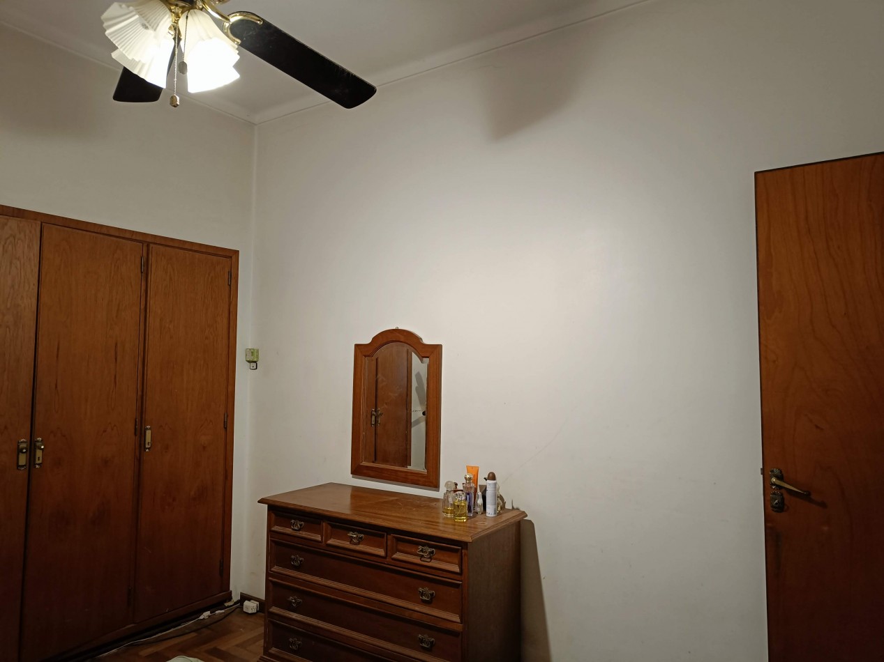 Casa en Venta en Barrio Parque Bernal - Amplio lote y excelentes comodidades