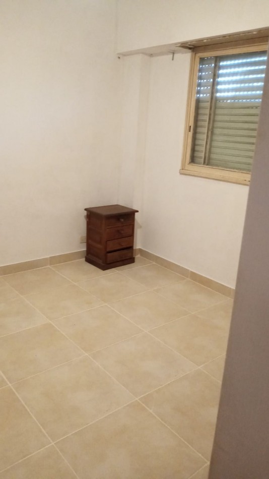 Oportunidad - Departamento de 3 Ambientes en Alquiler en Quilmes Centro