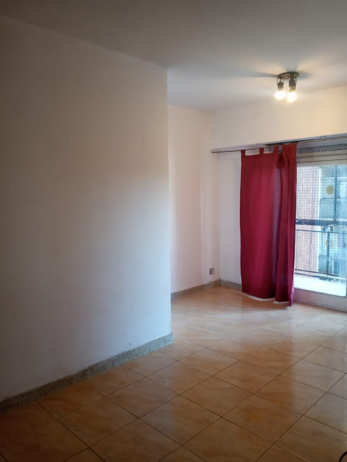 Oportunidad - Departamento de 3 Ambientes en Alquiler en Quilmes Centro