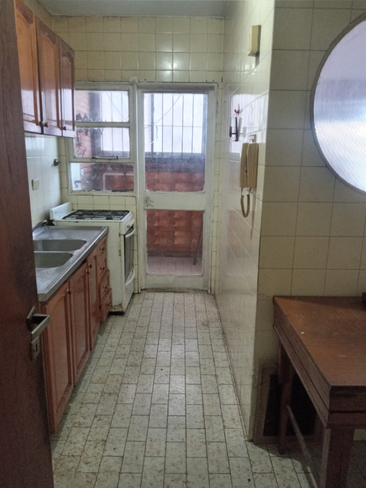 Oportunidad - Departamento de 3 Ambientes en Alquiler en Quilmes Centro