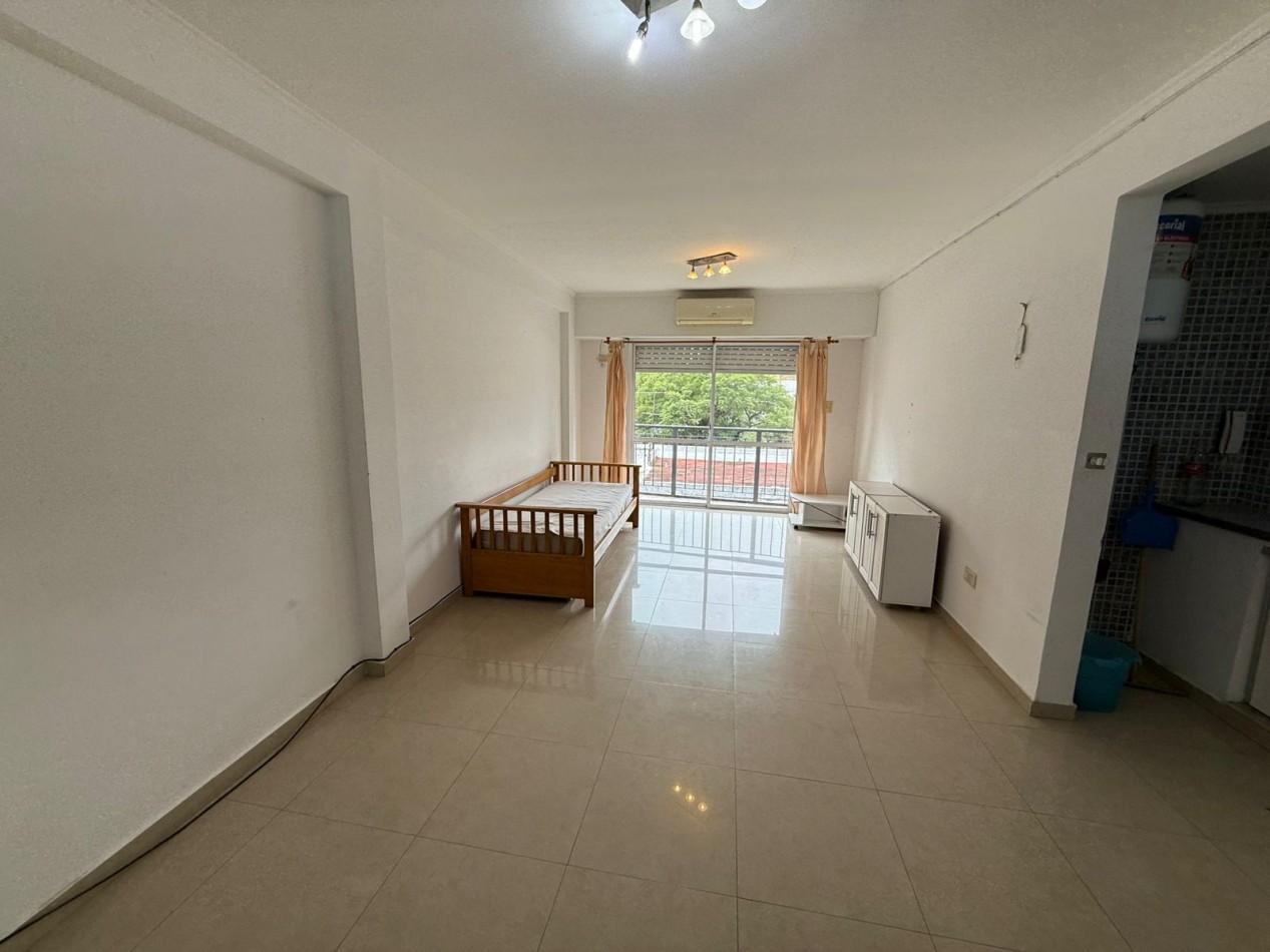 Departamento de 2 Ambientes en Venta - Apto Profesional en Quilmes Centro