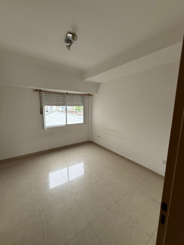 Departamento de 2 Ambientes en Venta - Apto Profesional en Quilmes Centro