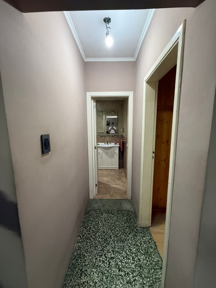 Casa en Venta en Ezpeleta - 2 Ambientes con Garage