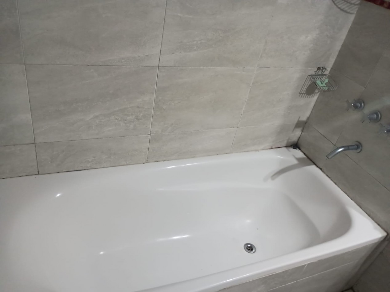 Departamento Semipiso de 3 Ambientes en Bernal - Con Cochera