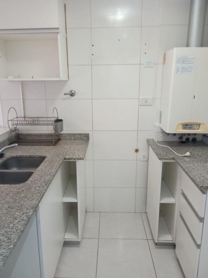 Departamento Semipiso de 3 Ambientes en Bernal - Con Cochera