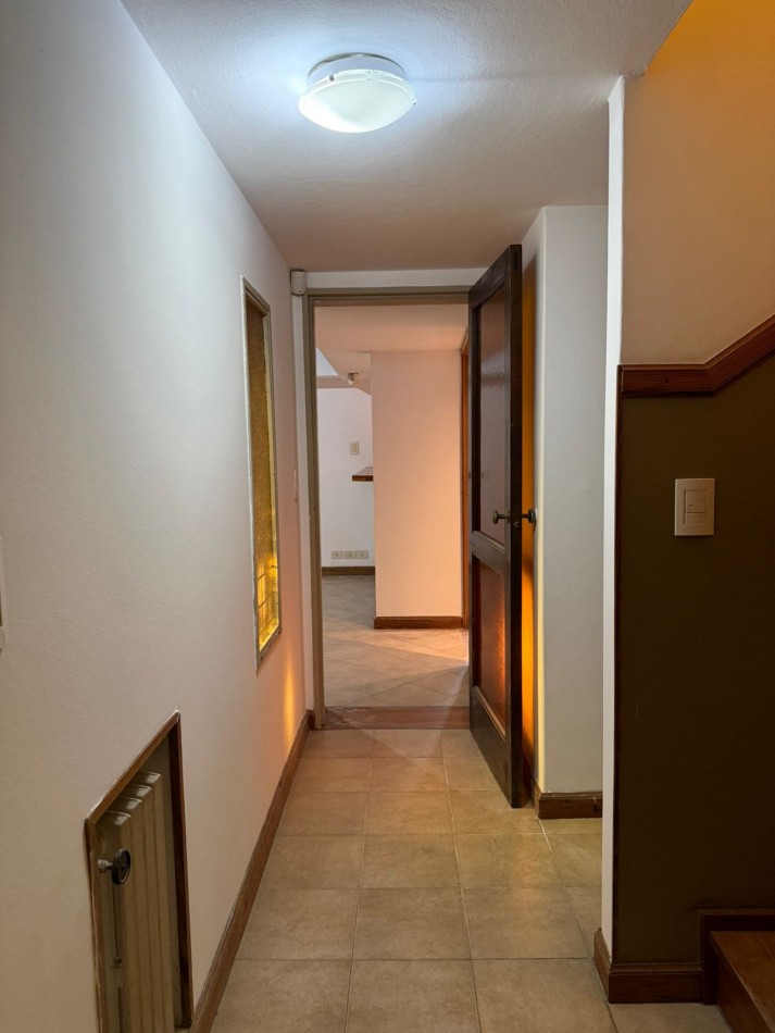 Excelente Casa en Alquiler Frente a Plaza de la Cruz - Quilmes Centro