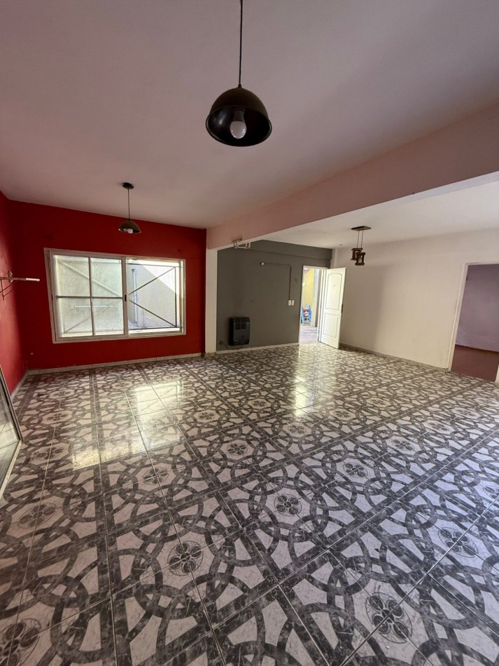 Departamento de 2 Ambientes en Alquiler - Planta Baja con Patio Propio