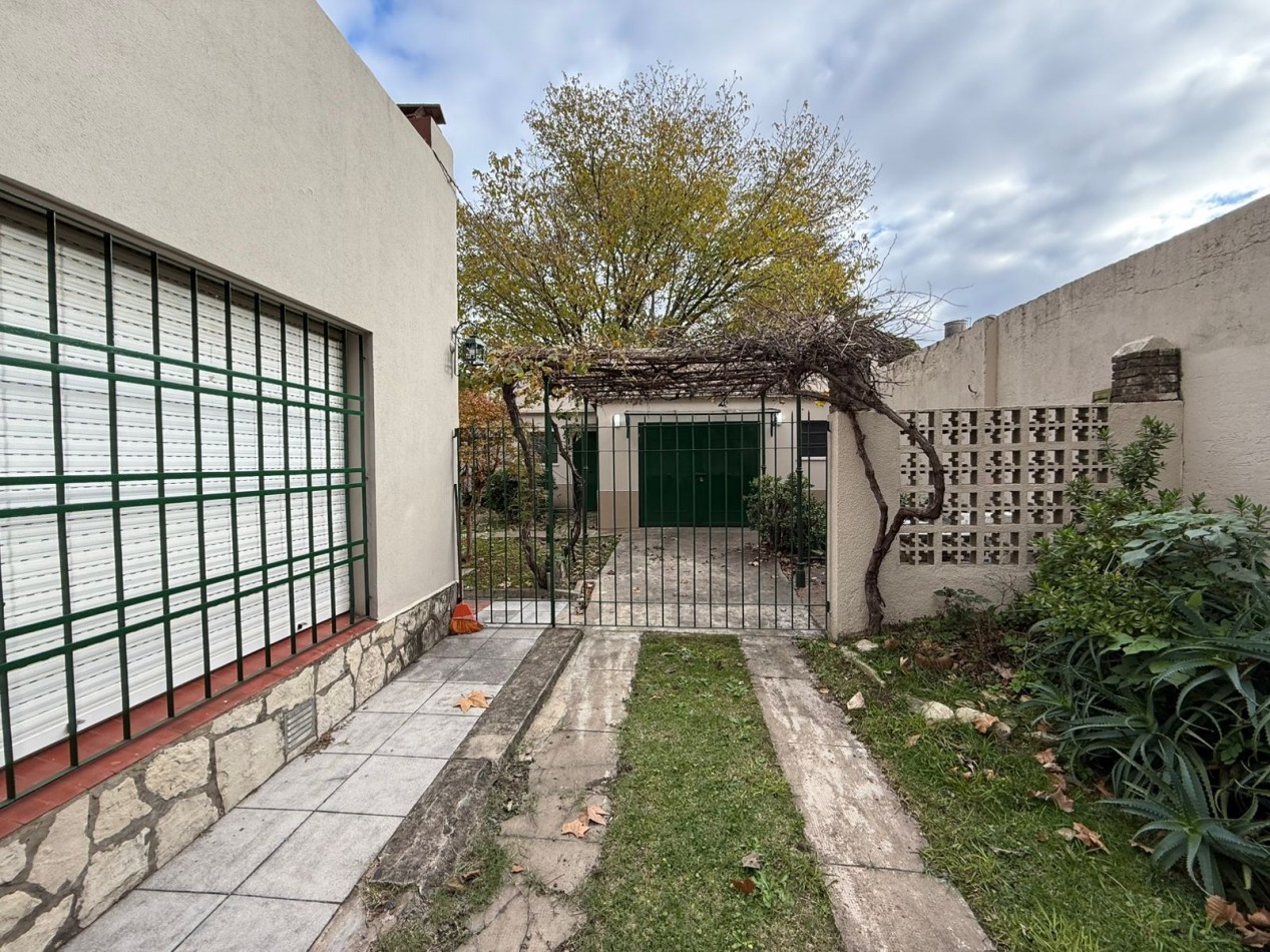 Casa en Venta - Amplio lote y excelentes comodidades