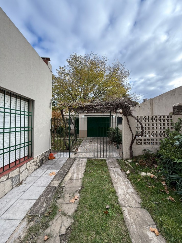 Casa en Venta - Amplio lote y excelentes comodidades