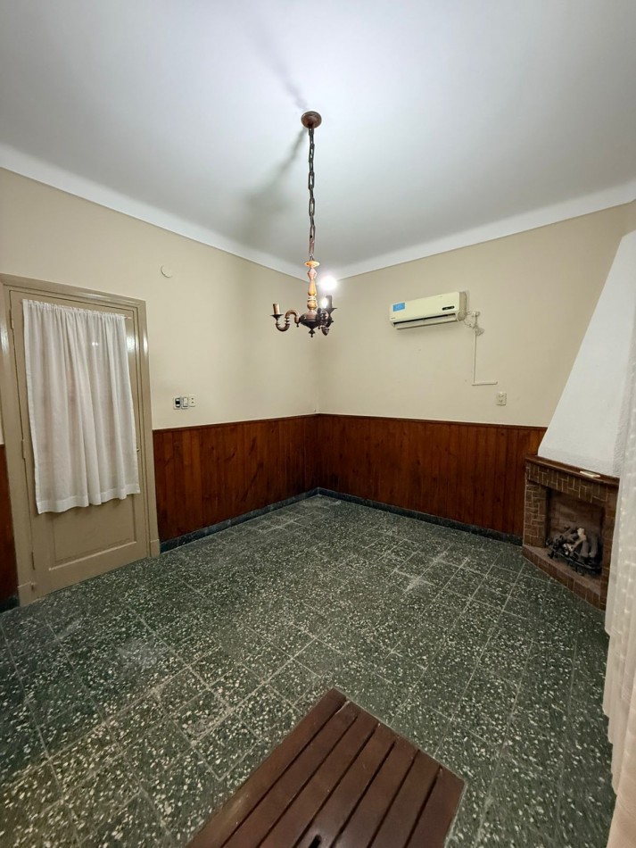 Casa en Venta - Amplio lote y excelentes comodidades