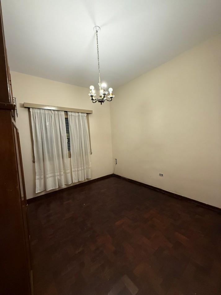 Casa en Venta - Amplio lote y excelentes comodidades