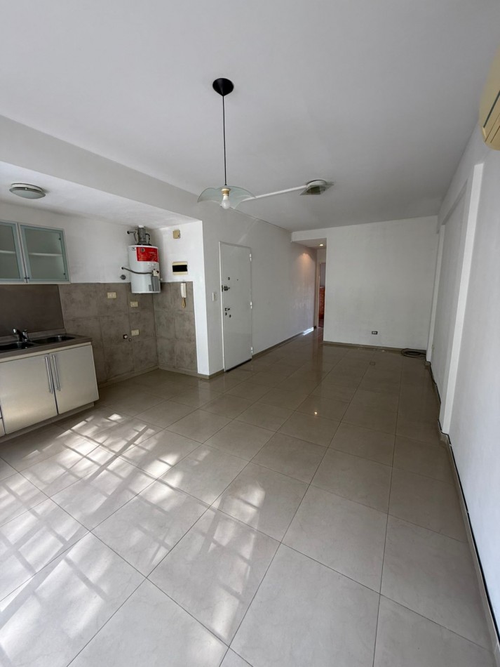 Departamento de 2 Ambientes en Bernal con Terraza Propia