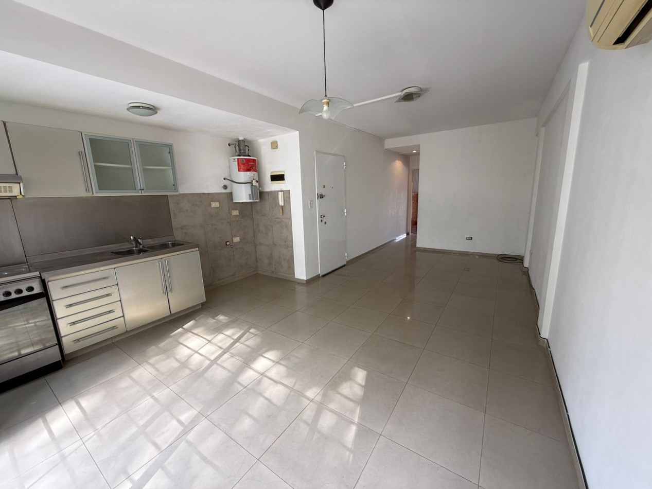 Departamento de 2 Ambientes en Bernal con Terraza Propia