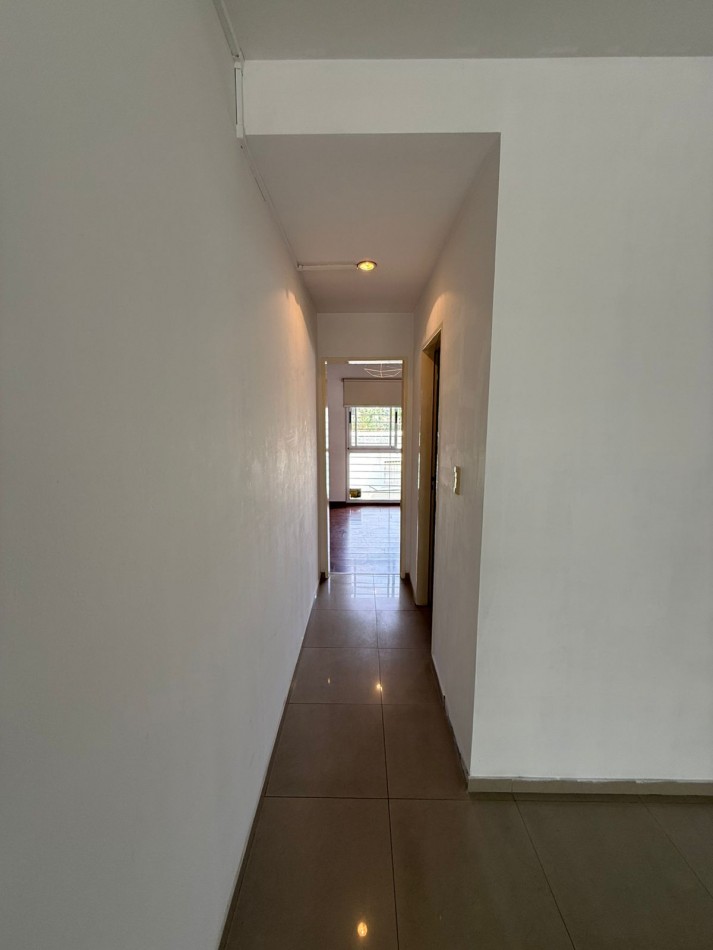 Departamento de 2 Ambientes en Bernal con Terraza Propia