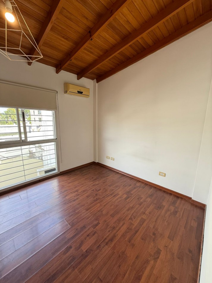 Departamento de 2 Ambientes en Bernal con Terraza Propia