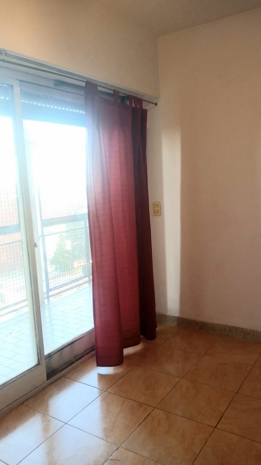 Oportunidad - Departamento de 3 Ambientes en Alquiler en Quilmes Centro