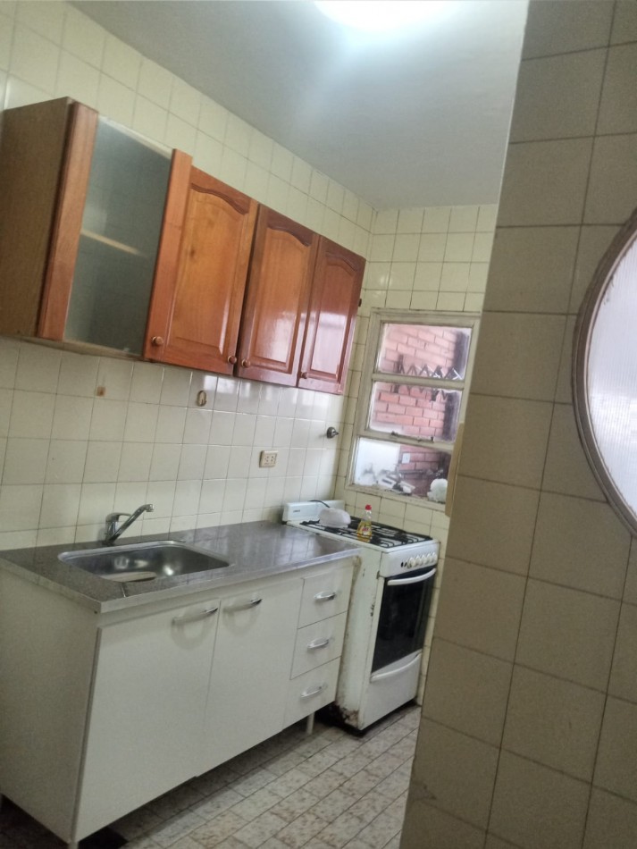 Oportunidad - Departamento de 3 Ambientes en Alquiler en Quilmes Centro