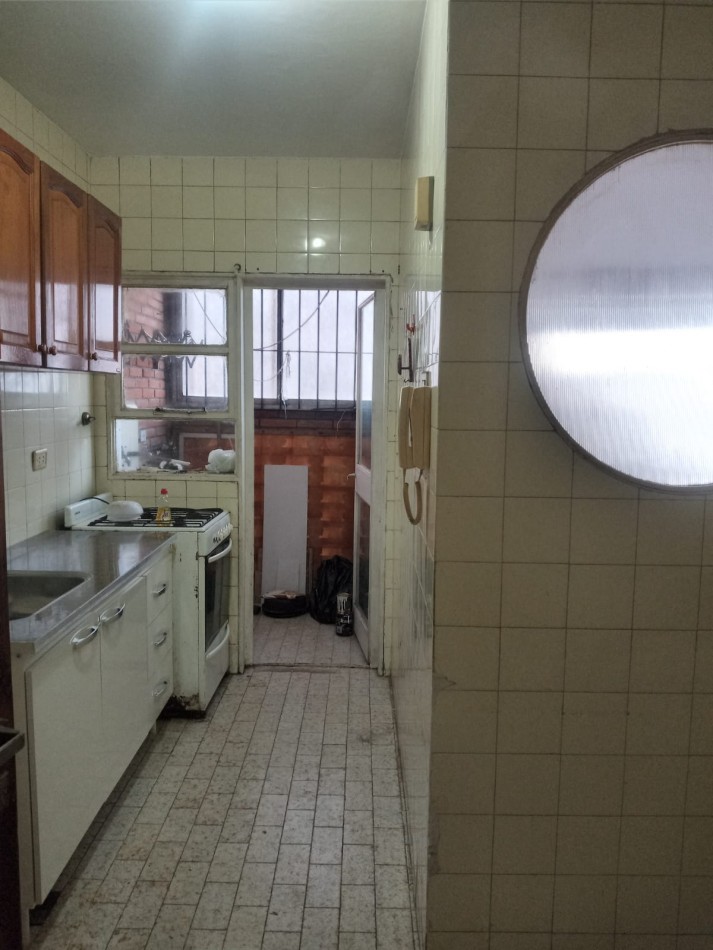 Oportunidad - Departamento de 3 Ambientes en Alquiler en Quilmes Centro