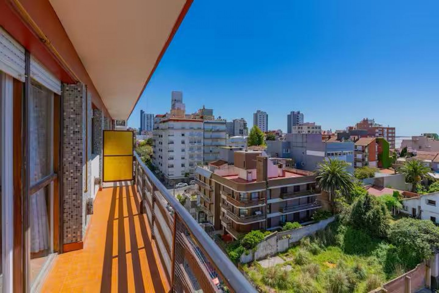 Departamento de 2 Ambientes en Venta - Frente al Mar en Mar del Plata