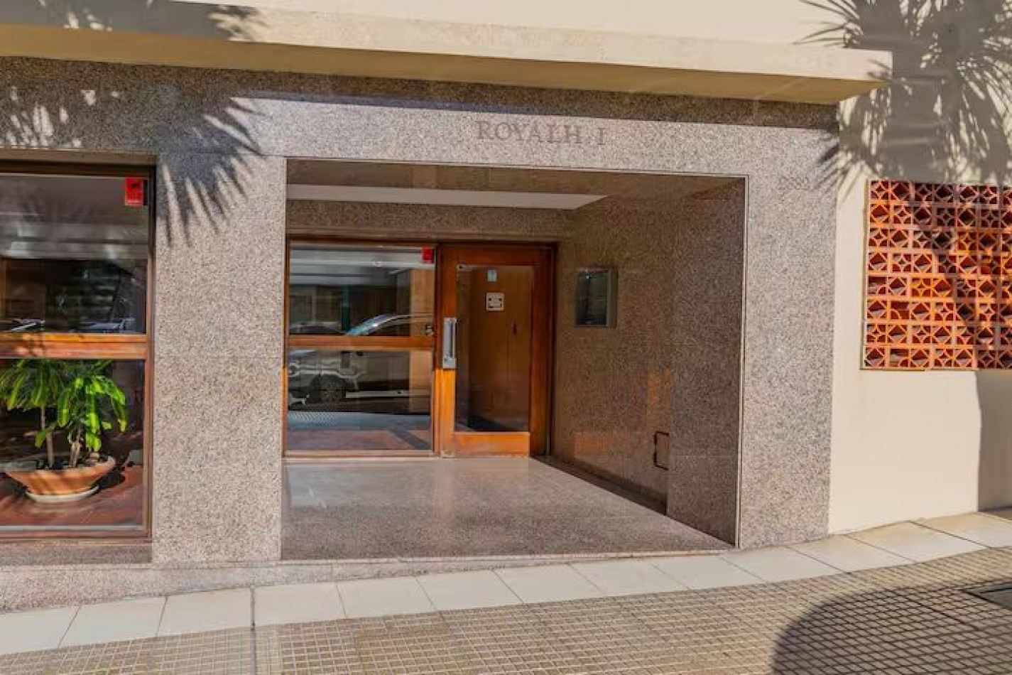 Departamento de 2 Ambientes en Venta - Frente al Mar en Mar del Plata