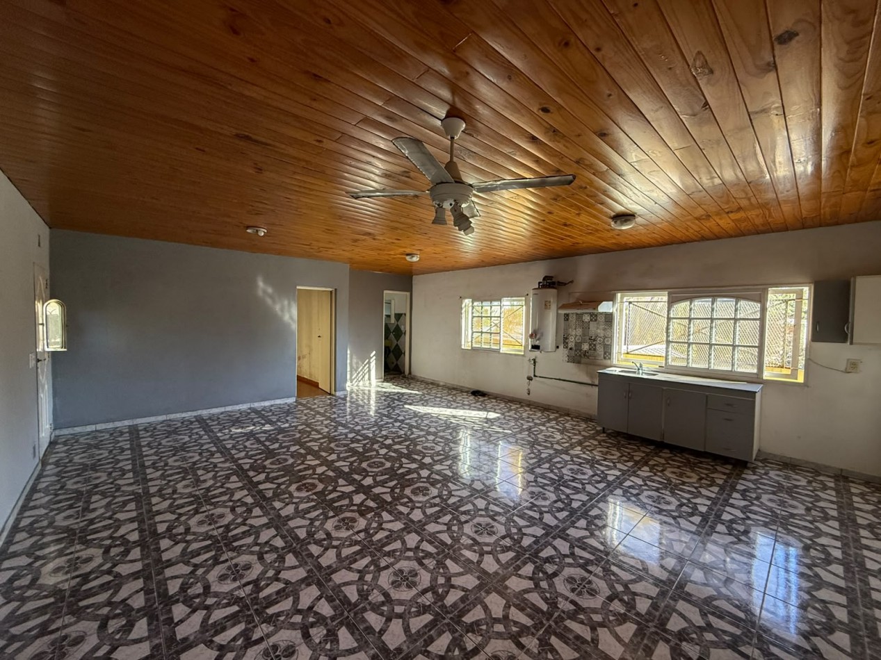 Departamento de 2 Ambientes en Alquiler - con balcon al contrafrente