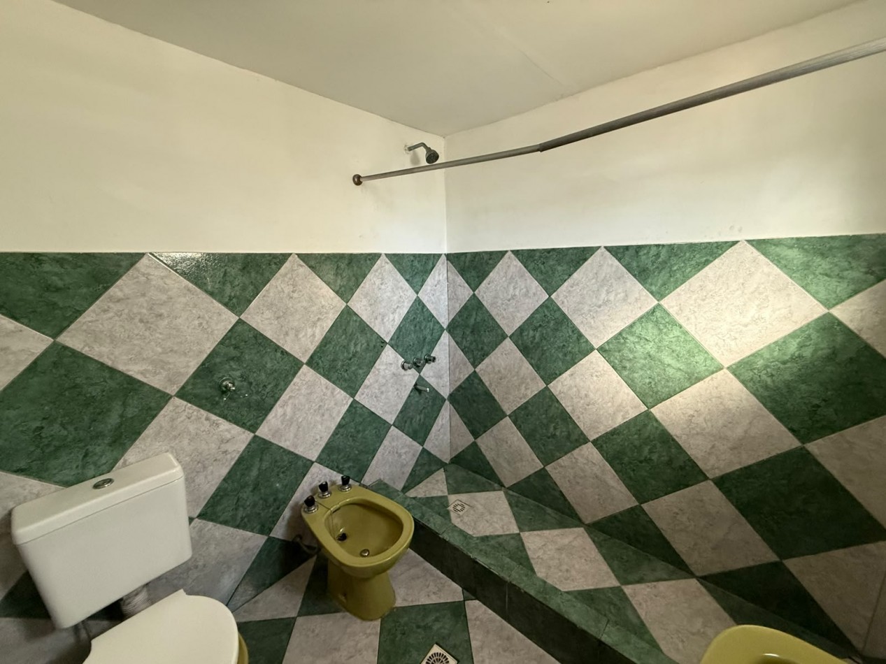 Departamento de 2 Ambientes en Alquiler - con balcon al contrafrente