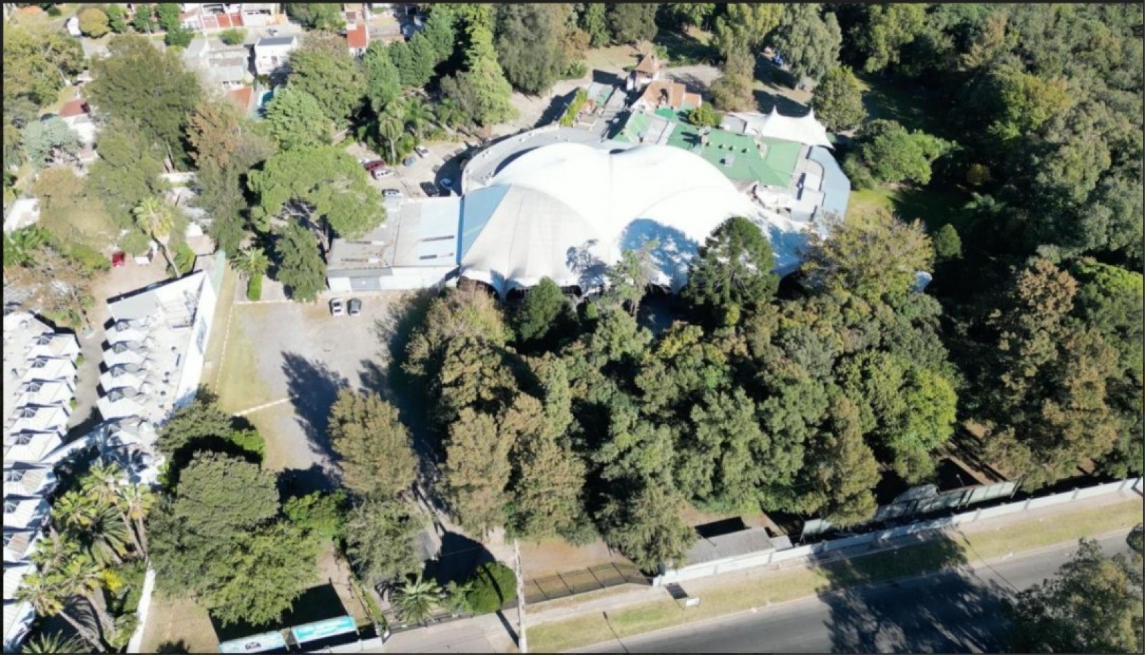 Predio Industrial y Comercial en Venta - Quilmes