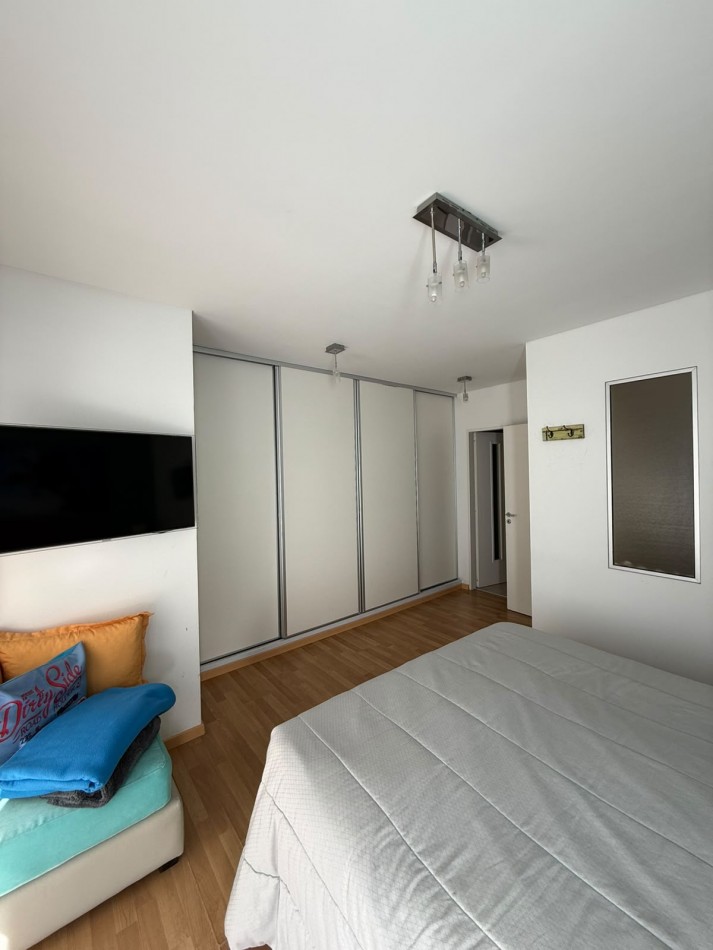 Triplex en Venta - Con Cochera, Balcon y Amenities