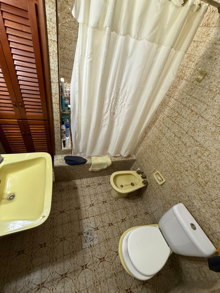 Casa de 3 Ambientes en Venta - Quilmes Oeste