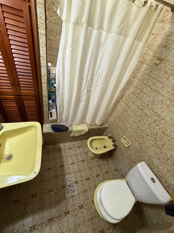 Casa de 3 Ambientes en Venta - Quilmes Oeste
