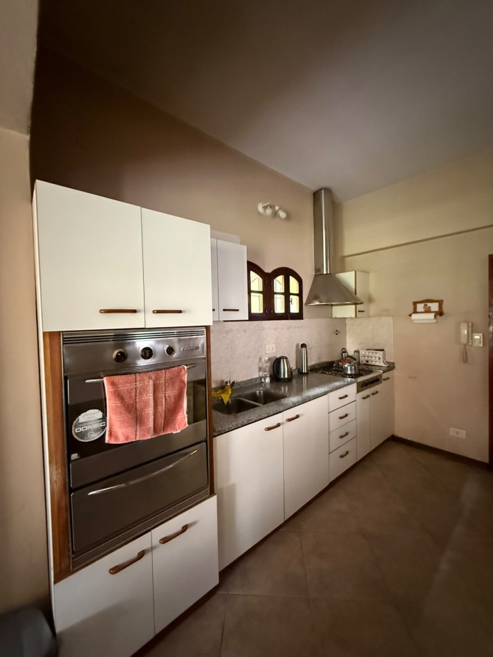 Casa de Alto Nivel Estilo Ingles - Elegancia, amplitud y espacios para disfrutar