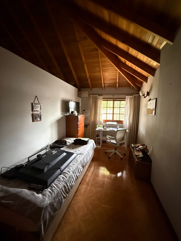 Casa de Alto Nivel Estilo Ingles - Elegancia, amplitud y espacios para disfrutar