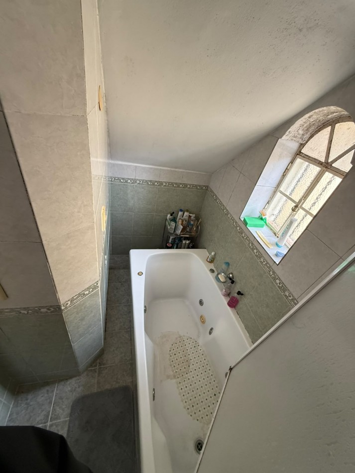 Casa de Alto Nivel Estilo Ingles - Elegancia, amplitud y espacios para disfrutar