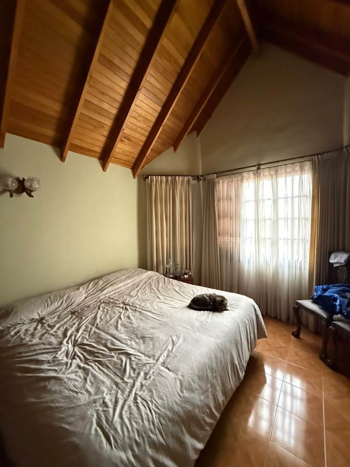 Casa de Alto Nivel Estilo Ingles - Elegancia, amplitud y espacios para disfrutar