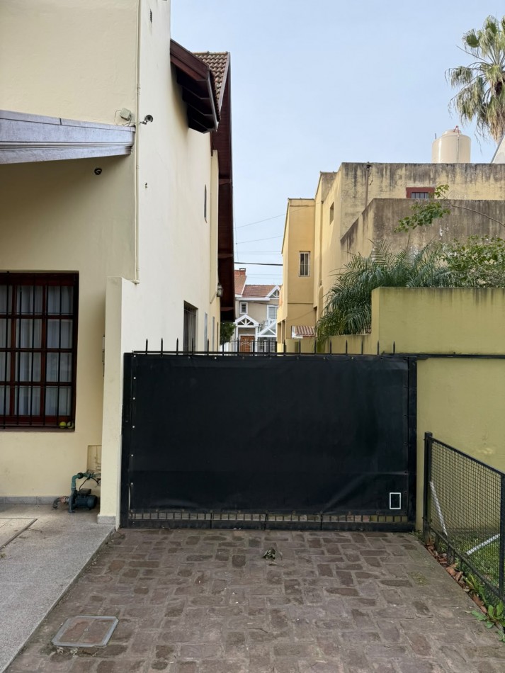 Casa de Alto Nivel Estilo Ingles - Elegancia, amplitud y espacios para disfrutar