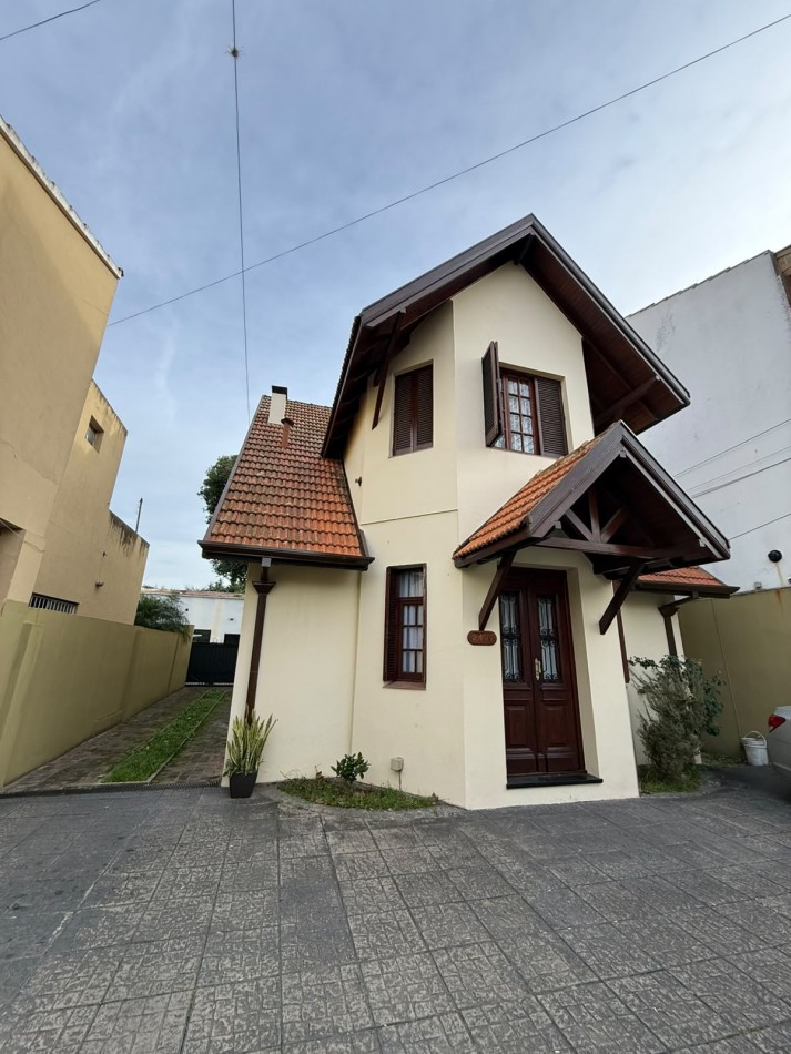 Casa de Alto Nivel Estilo Ingles - Elegancia, amplitud y espacios para disfrutar
