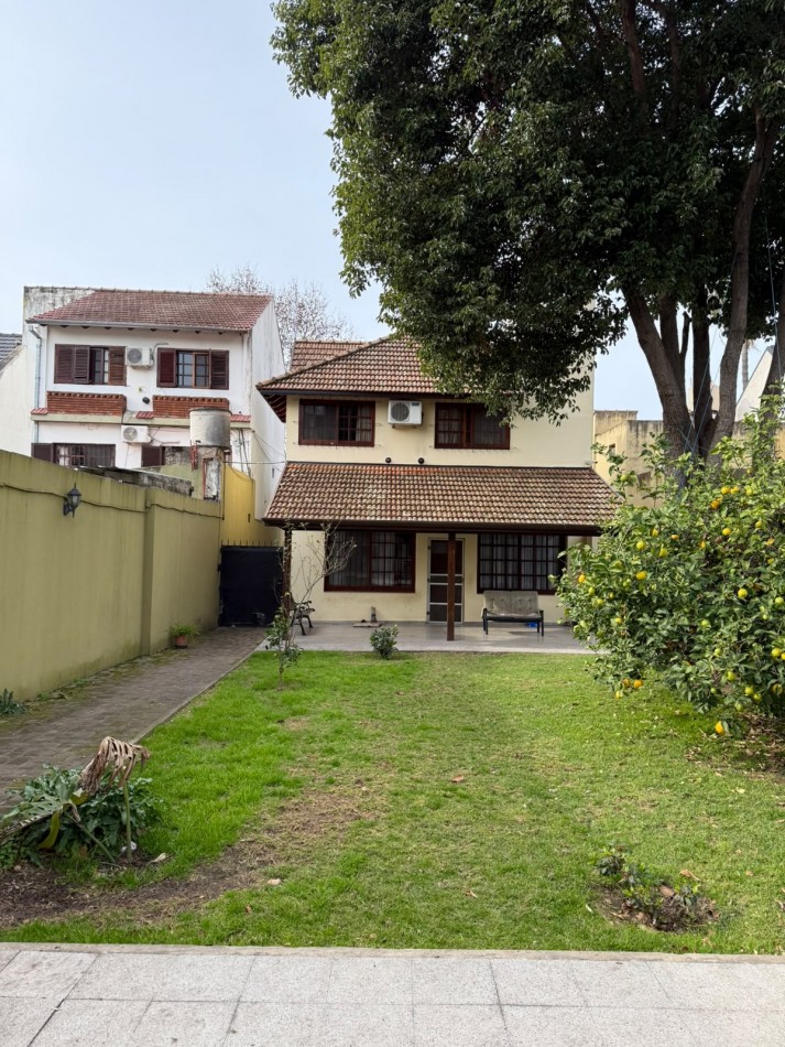 Casa de Alto Nivel Estilo Ingles - Elegancia, amplitud y espacios para disfrutar