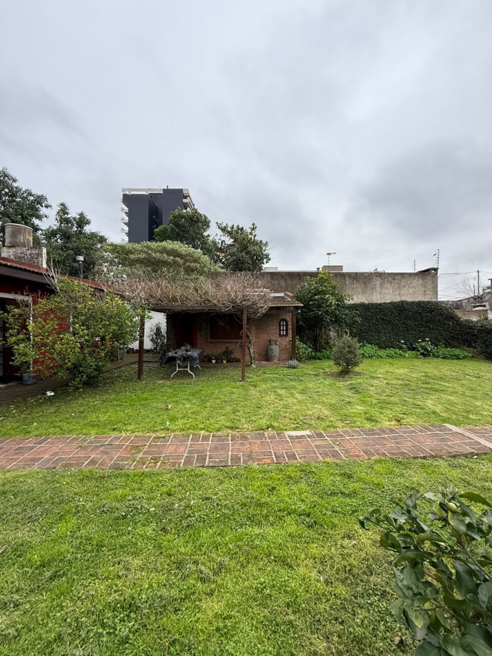 Casa con Lote para Desarrollo Inmobiliario - Excelente Oportunidad para Constructores